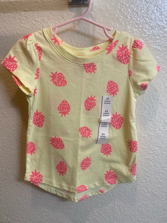 Cat & Jack Other - Girls' Yellow Strawberry Print Short Sleeve Top